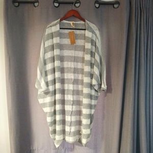 NWT Francesca's Sweater
